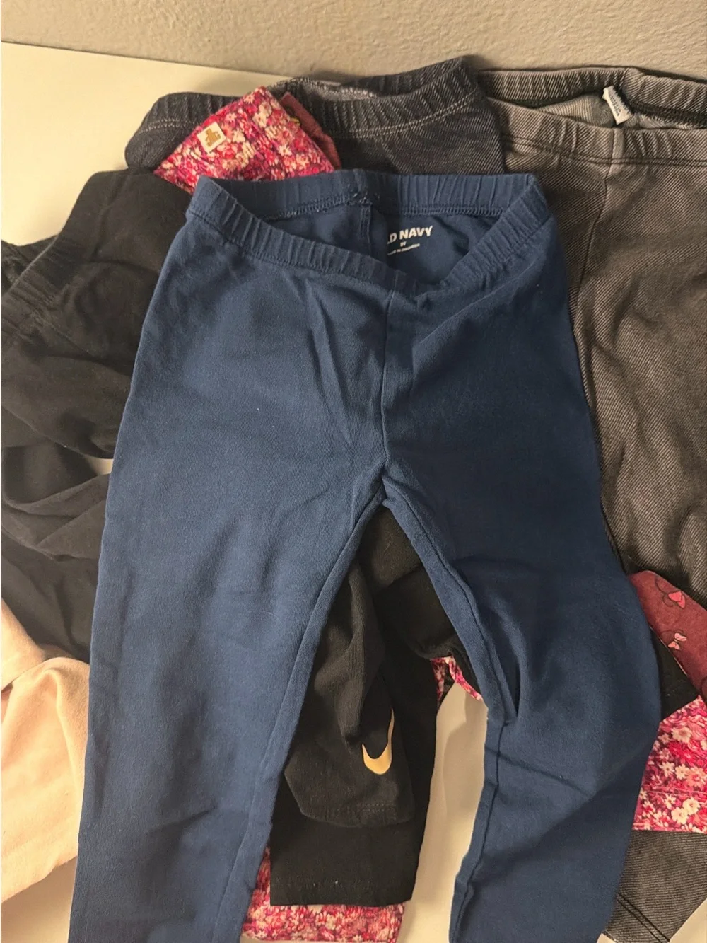 Old Navy Gray Girls Pull-On Leggings 12 pairs of leggings